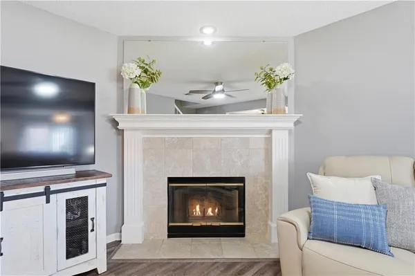 $225,000 | 5683 Northwest Plantation Lane, Unit 194B, Lee's Summit, MO 64064