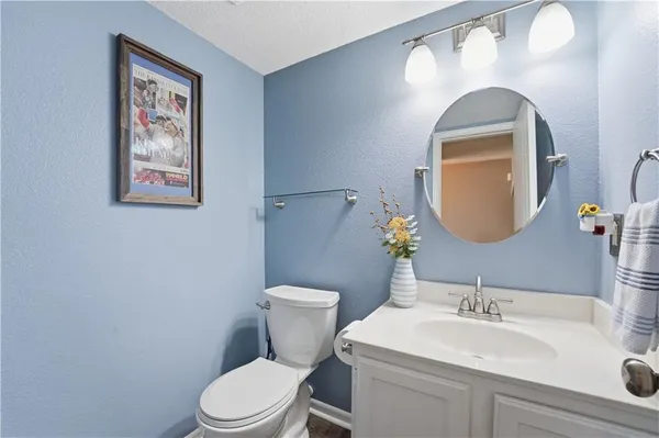 $225,000 | 5683 Northwest Plantation Lane, Unit 194B, Lee's Summit, MO 64064