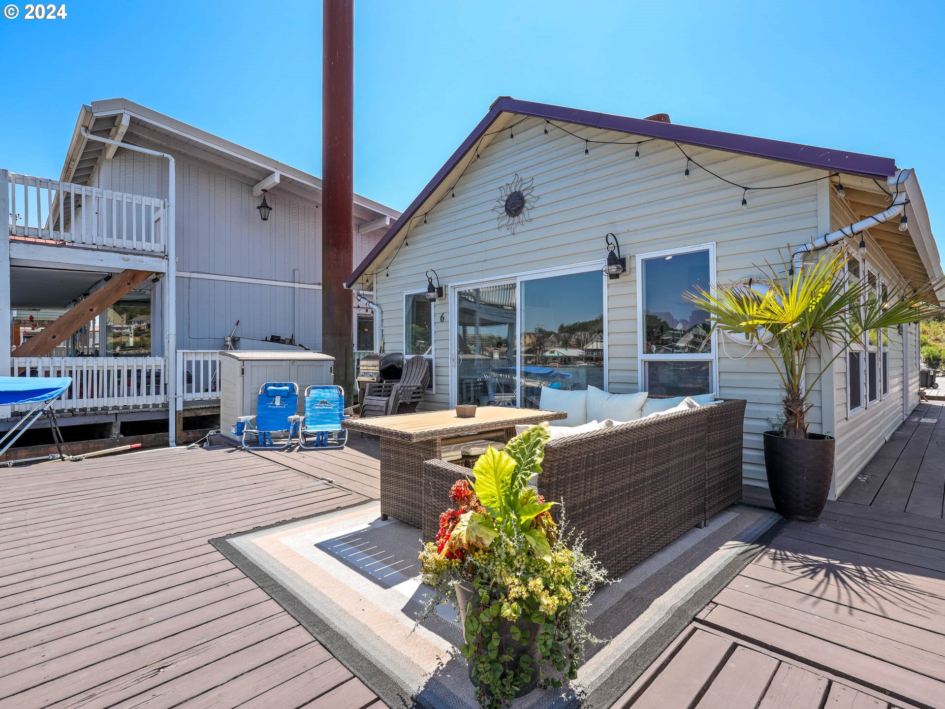 531 North Bridgeton Road, Unit 6 Portland, OR 97217 - Photo 1 of 25 Gallery Image 1