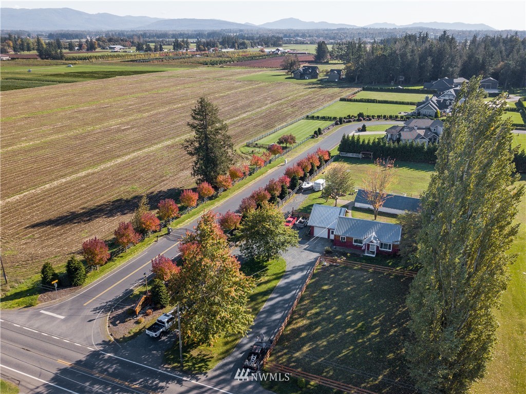239 East Pole Road Lynden, WA 98264 - Photo 1 of 22