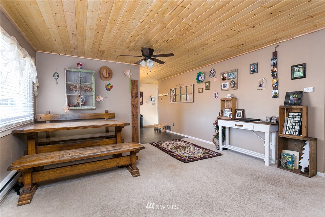 239 East Pole Road Lynden, WA 98264 - Photo 2 of 22