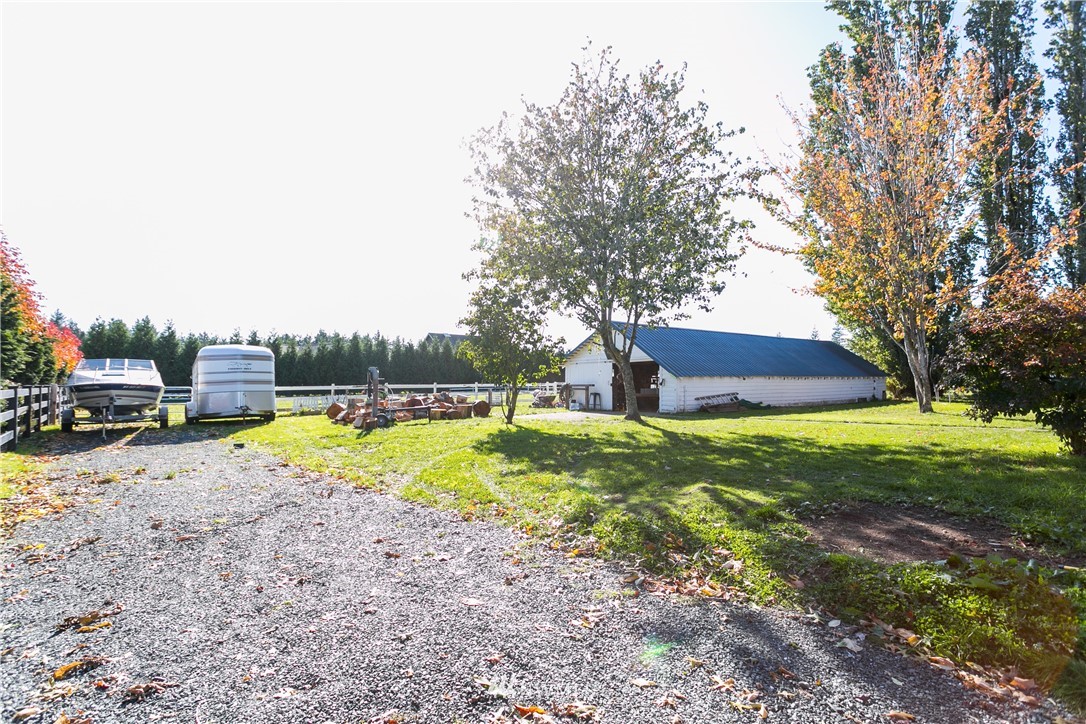 239 East Pole Road Lynden, WA 98264 - Photo 13 of 22