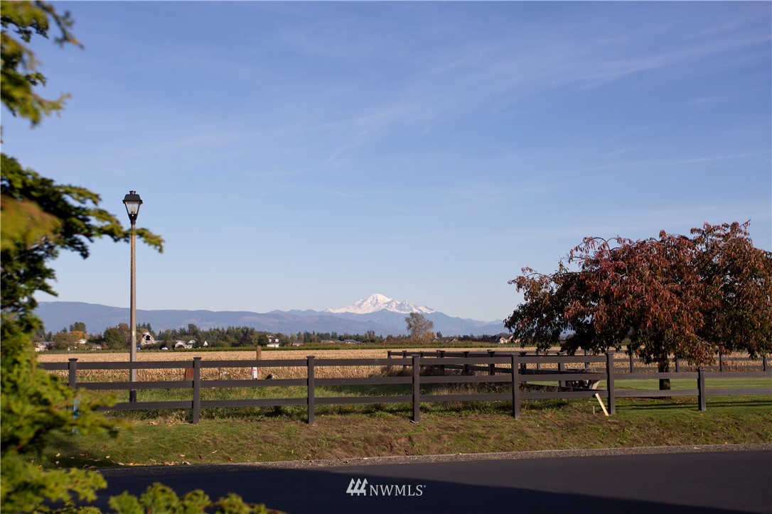 239 East Pole Road Lynden, WA 98264 - Photo 15 of 22