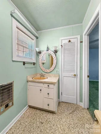 $295,000 | 1401 East Union Street, Morganton, NC 28655