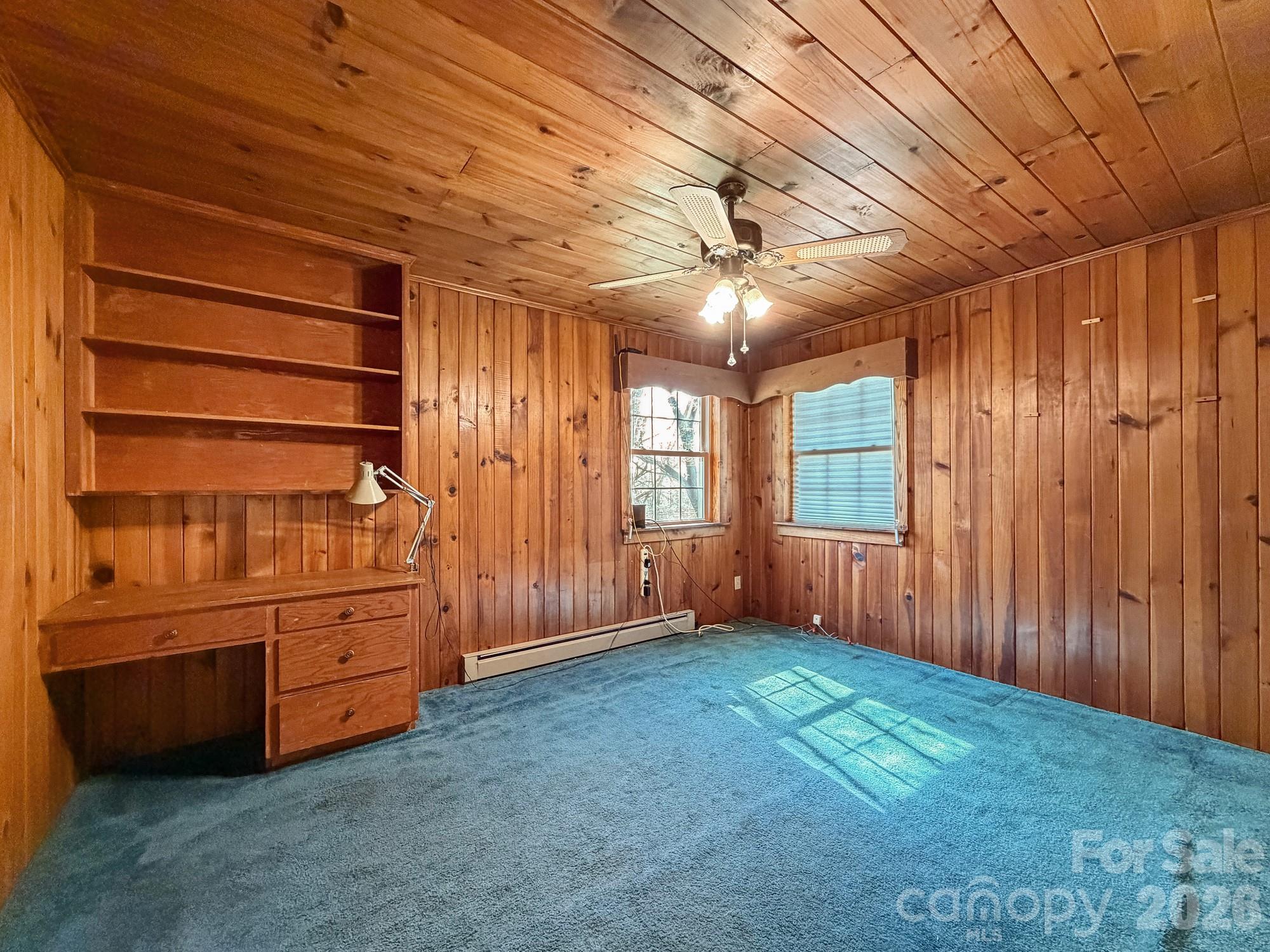 1401 East Union Street Morganton, NC 28655 - Photo 32 of 40 a view of an empty room with a window