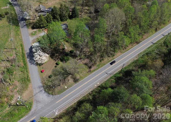 $295,000 | 1401 East Union Street, Morganton, NC 28655