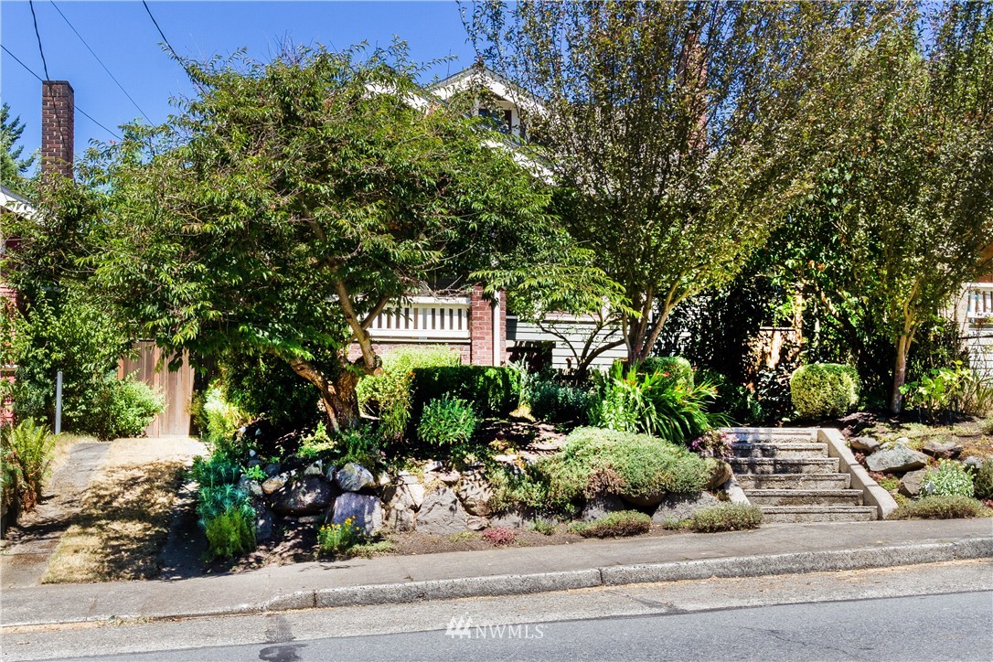 1518 North 40th Street Seattle, WA 98103 - Photo 1 of 25