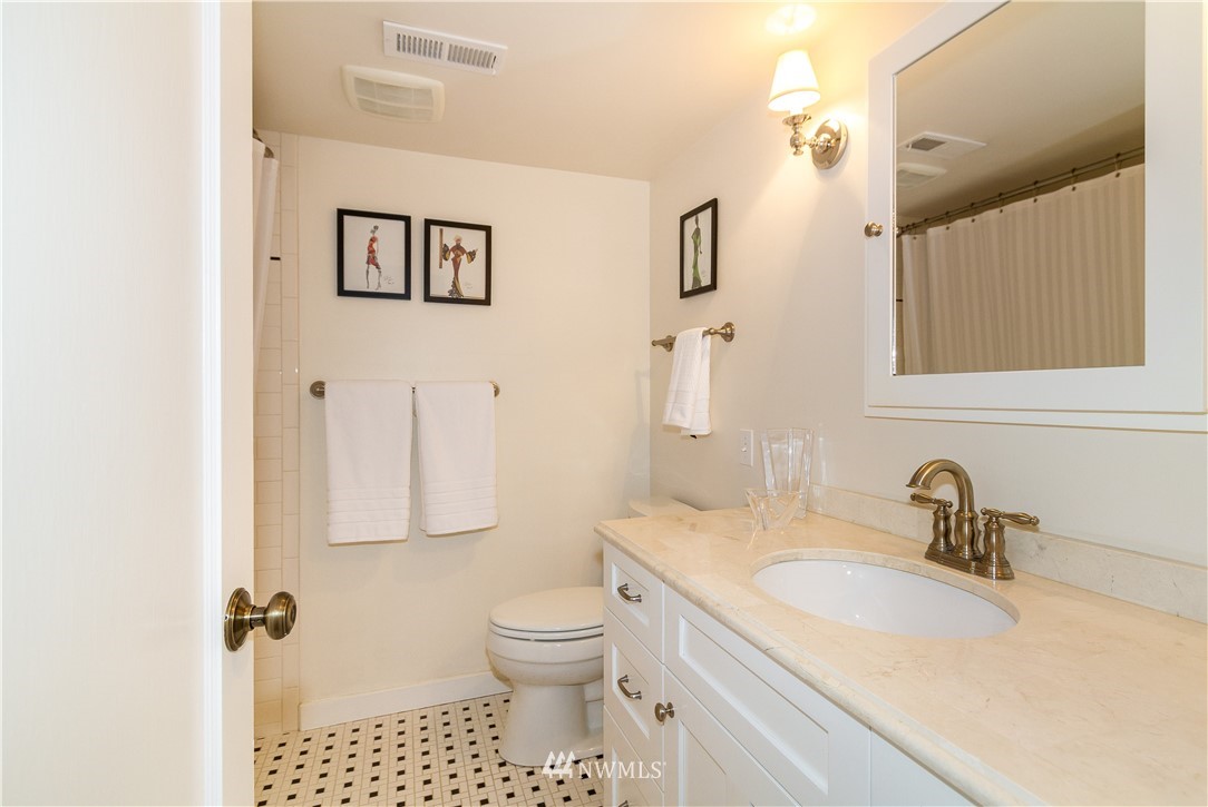 1518 North 40th Street Seattle, WA 98103 - Photo 16 of 25