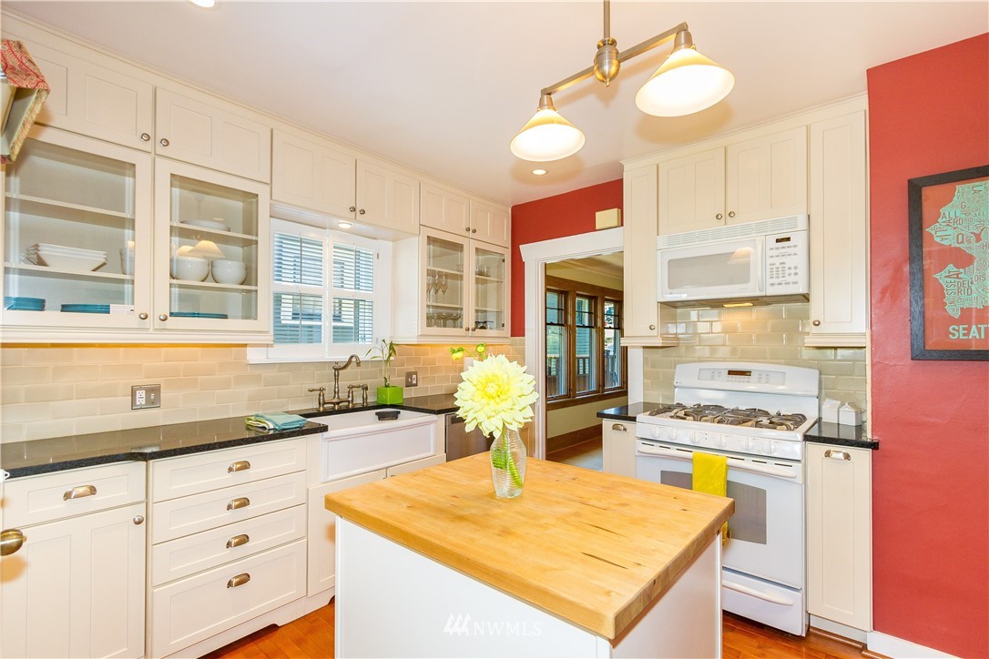 1518 North 40th Street Seattle, WA 98103 - Photo 6 of 25