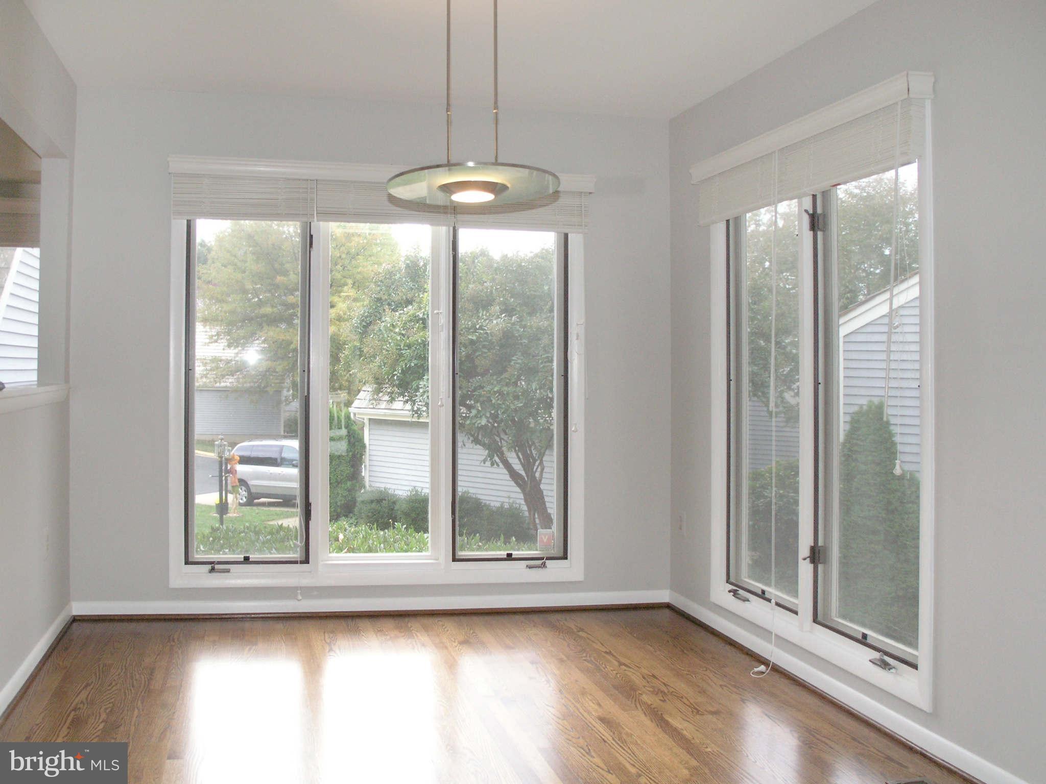 1323 Wedgewood Manor Way Reston, VA 20194 - Photo 11 of 30 Dining Room