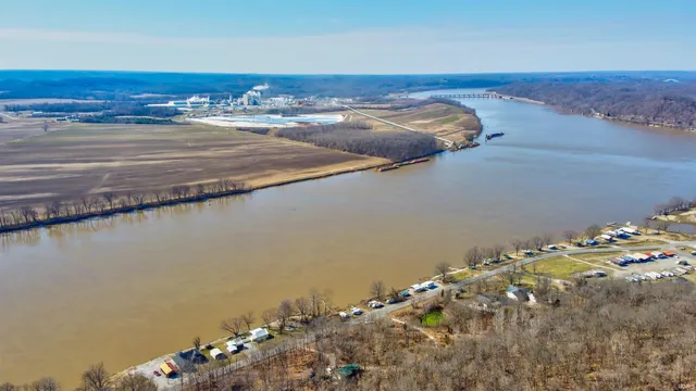 $153,000 | 7860 In-166, Cannelton, IN 47520