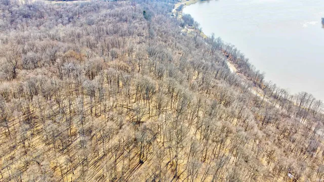 $153,000 | 7860 In-166, Cannelton, IN 47520