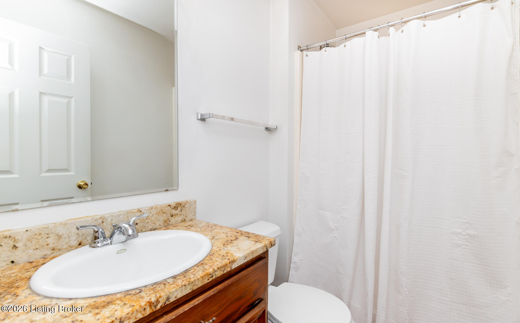 8911 Acushnet Road Louisville, KY 40242 - Photo 20 of 35 Primary full bathroom