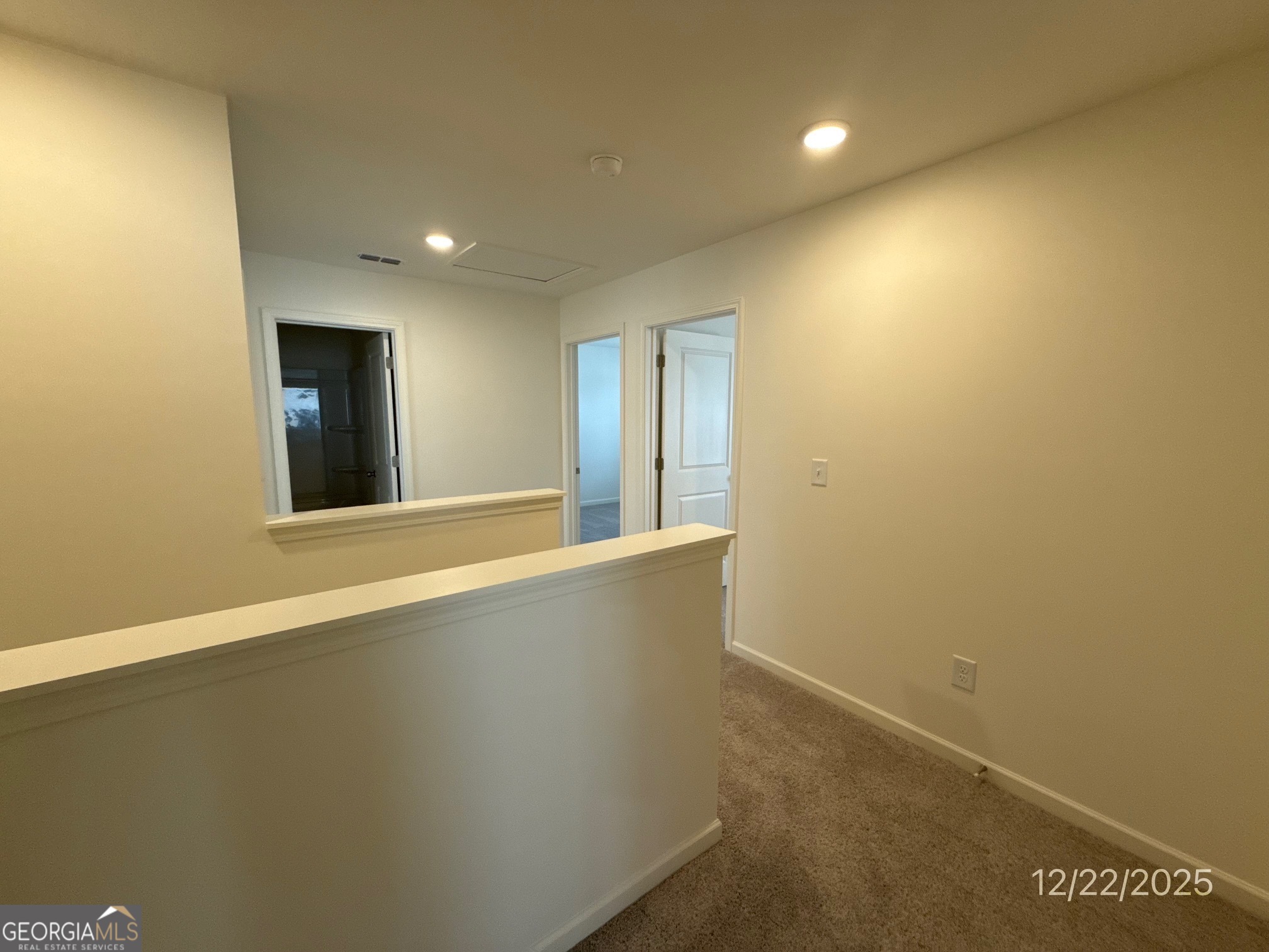 487 Grand Magnolia Street Jackson, GA 30233 - Photo 14 of 18 an empty room with a window