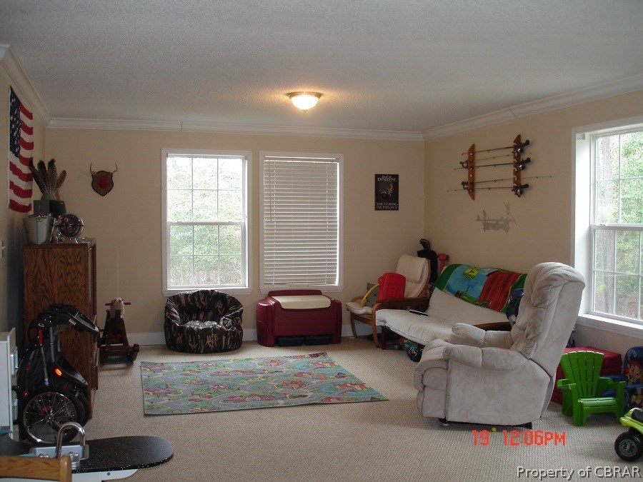 4613 New Landing Road Gloucester, VA 23061 - Photo 7 of 13 Family Room