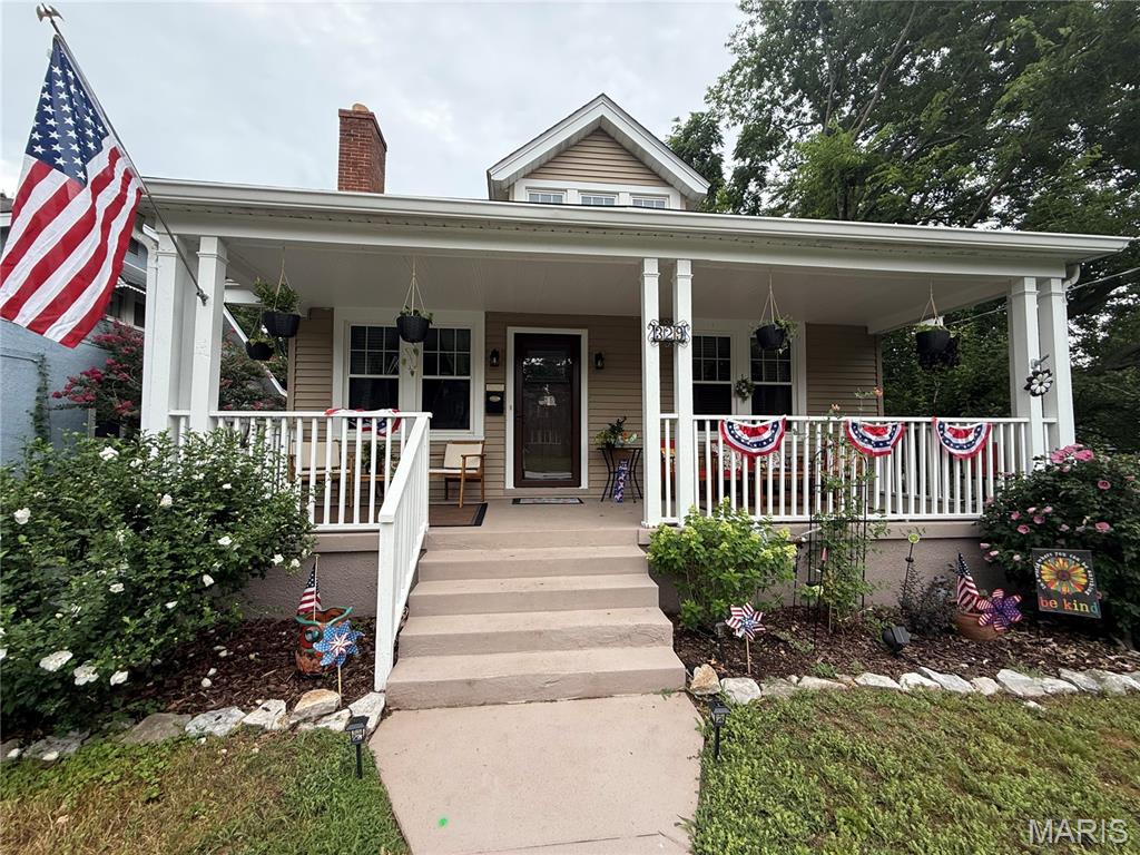329 Stark Court Webster Groves, MO 63119 - Photo 3 of 27