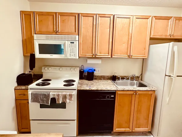 $1,550 | 225 South Tropical Trail, Unit 705, Merritt Island, FL 32952
