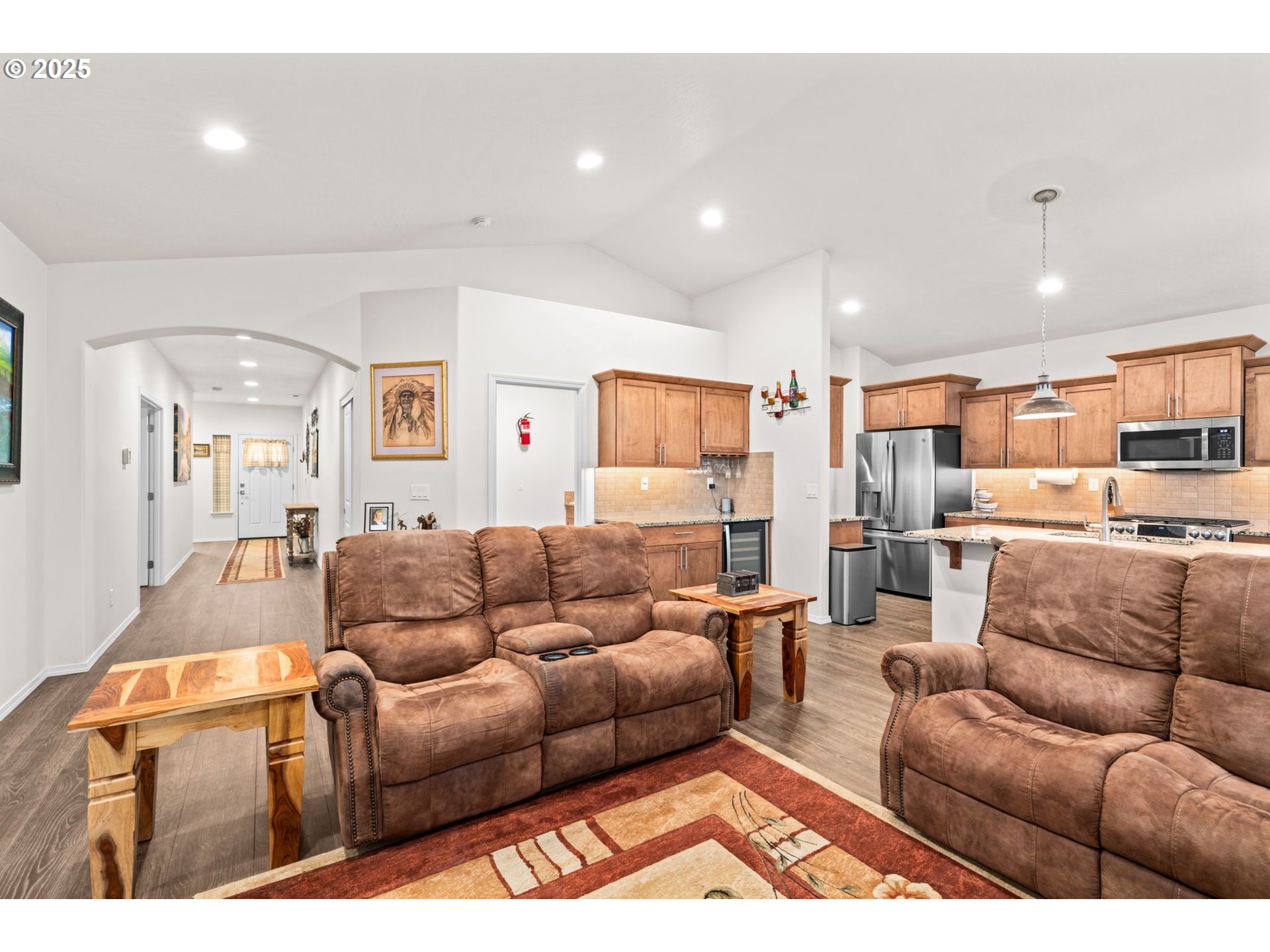 760 South 52nd Street Springfield, OR 97478 - Photo 14 of 33