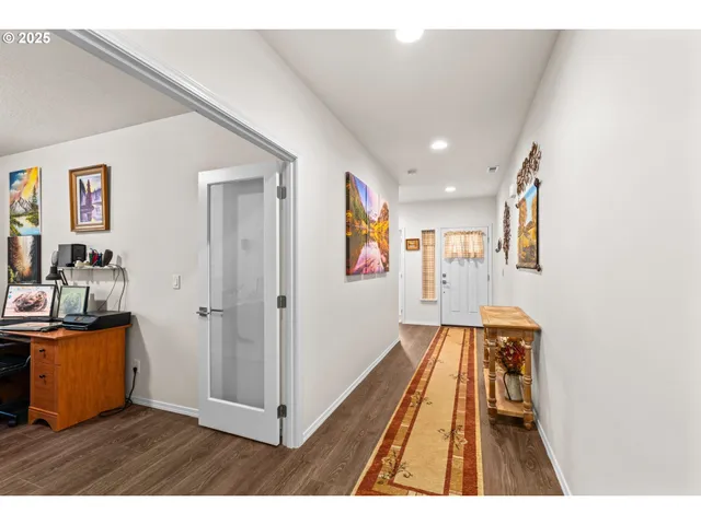 $529,900 | 760 South 52nd Street, Springfield, OR 97478