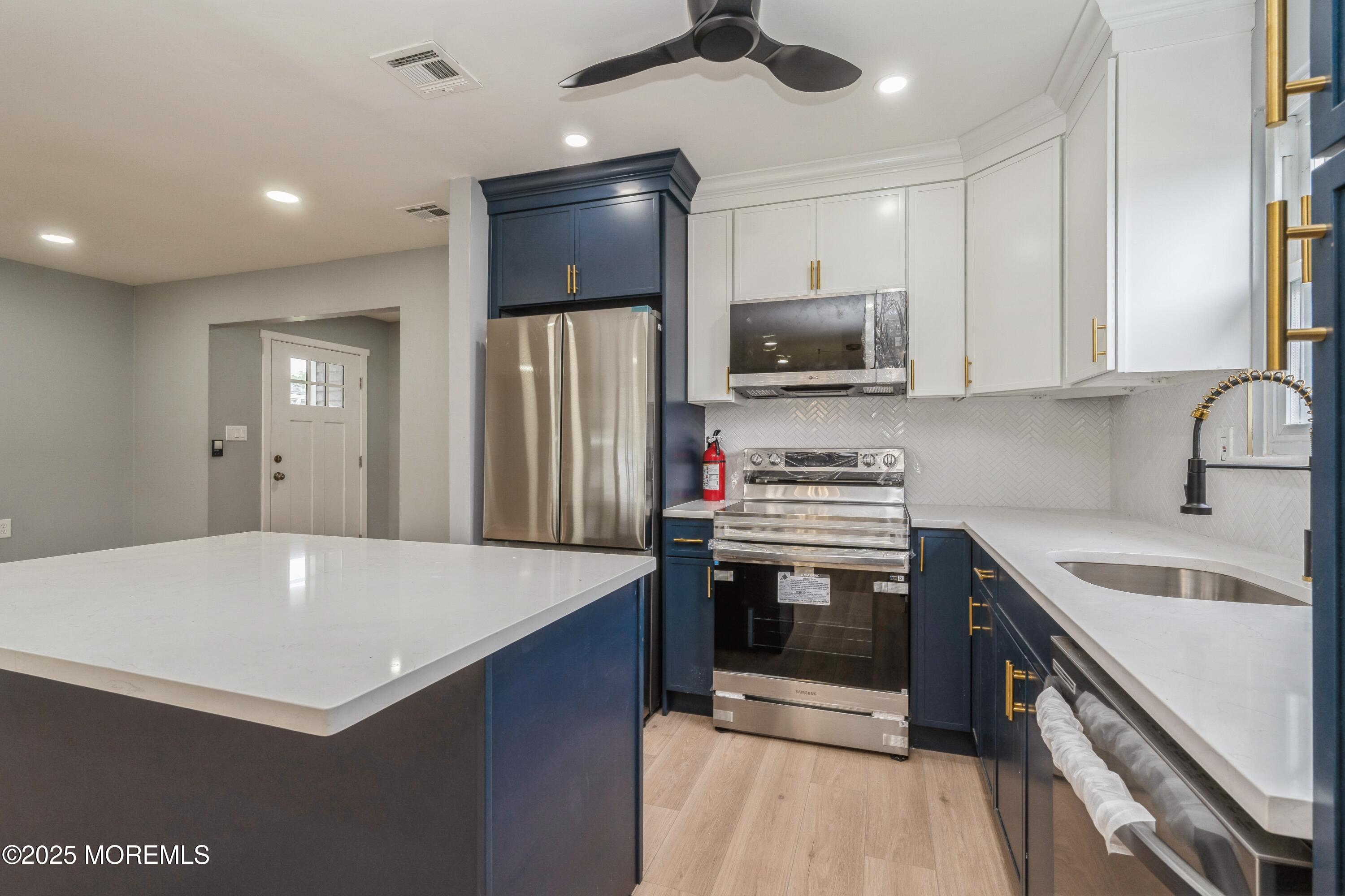 8 Phillips Road Brick, NJ 08724 - Photo 6 of 18 19_8PhillipsRd_2024_HiRes