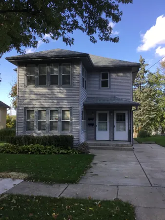 $200,000 | 2234 11th Avenue, Rockford, IL 61104