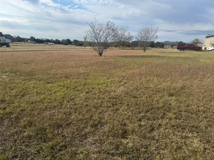 $55,500 | 902 9th Street, Lexington, TX 78947