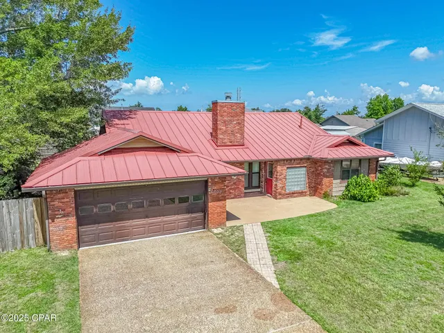 $2,600 | 1808 New Jersey Avenue, Lynn Haven, FL 32444