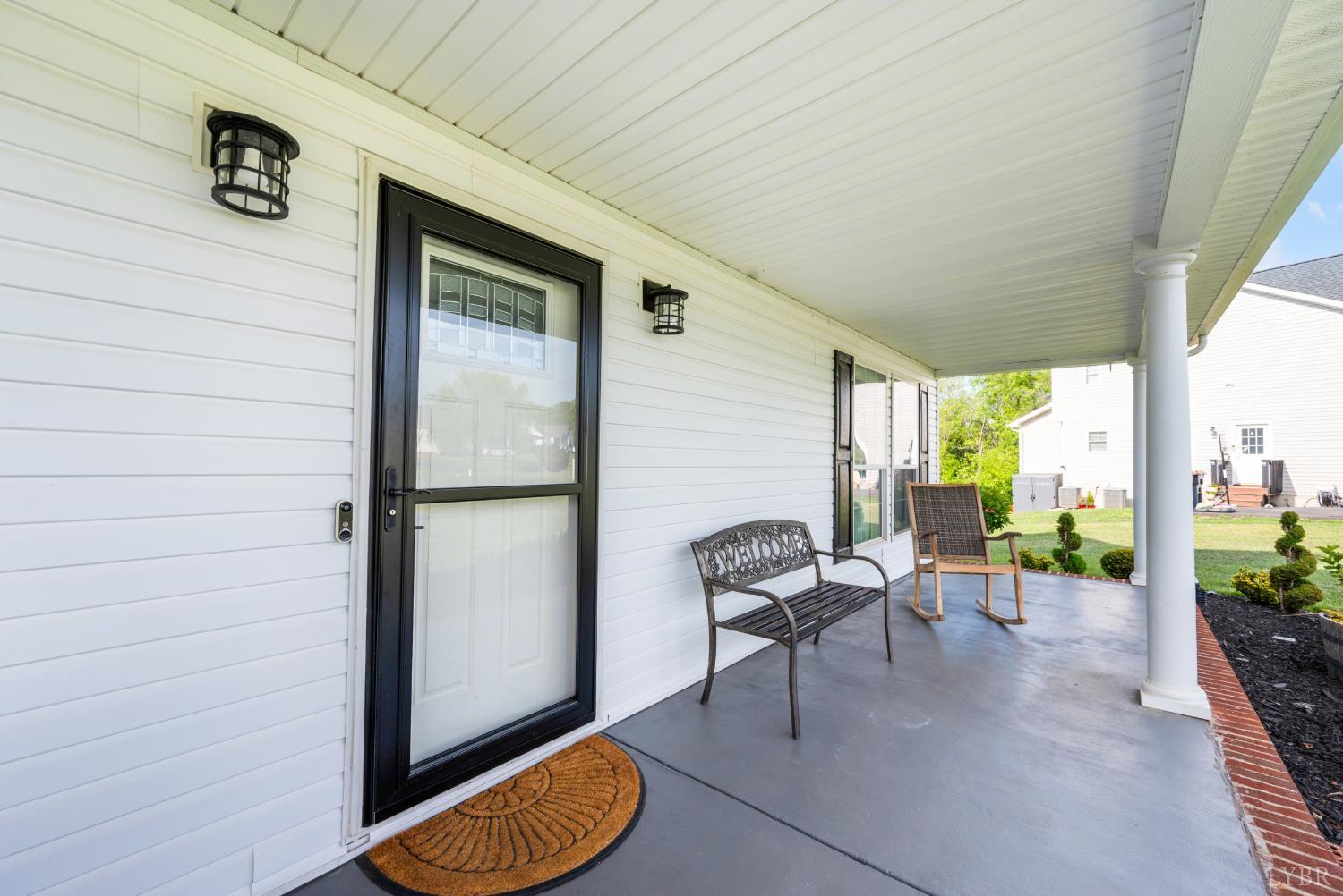 136 Montfair Drive Amherst, VA 24521 - Photo 4 of 75