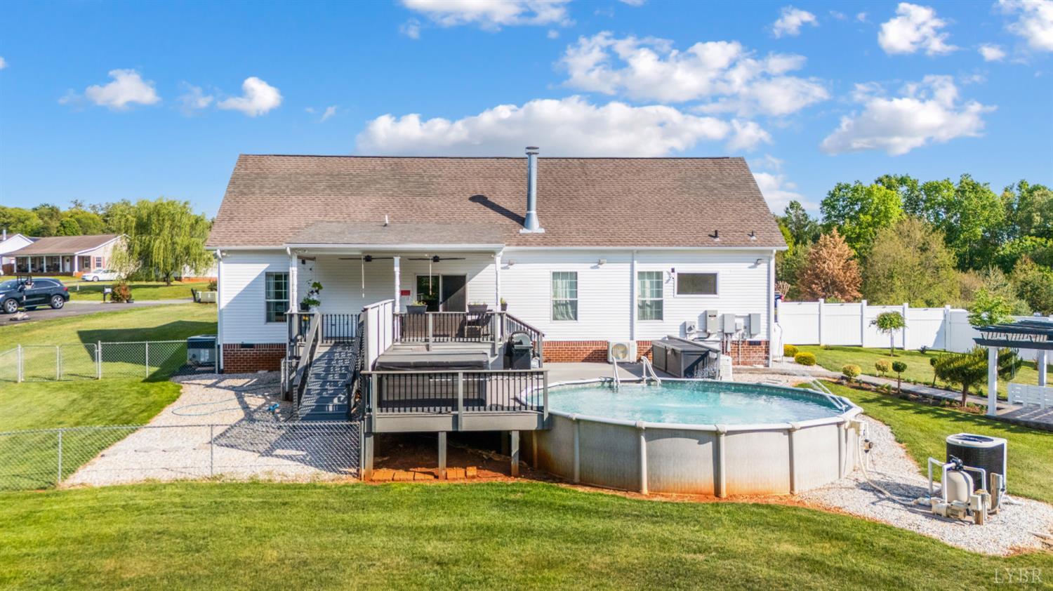136 Montfair Drive Amherst, VA 24521 - Photo 6 of 75