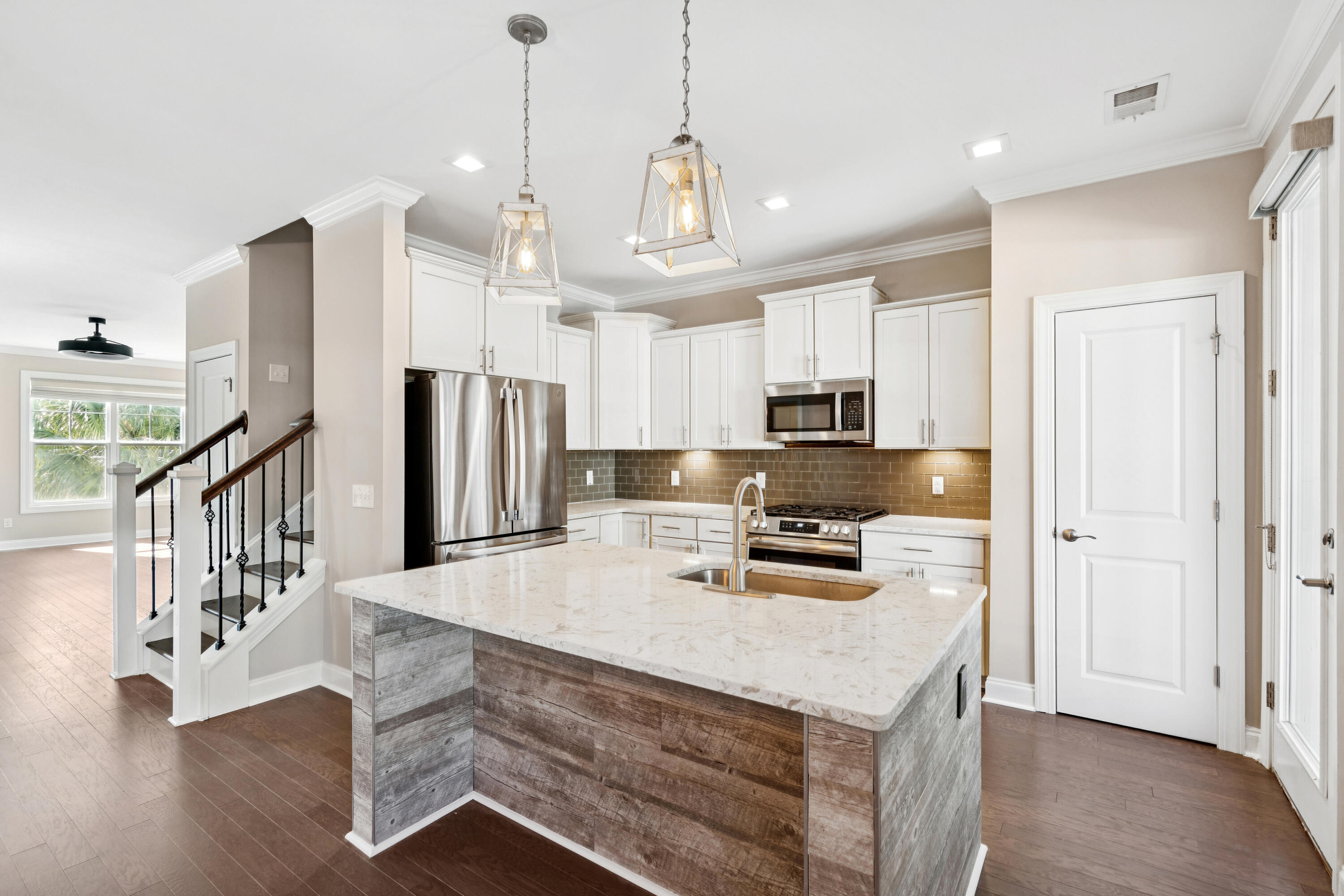 2216 Hamlin Sound Circle Mount Pleasant, SC 29466 - Photo 20 of 65 2216HamlinSoundCir-KeenEyeMarketing-020
