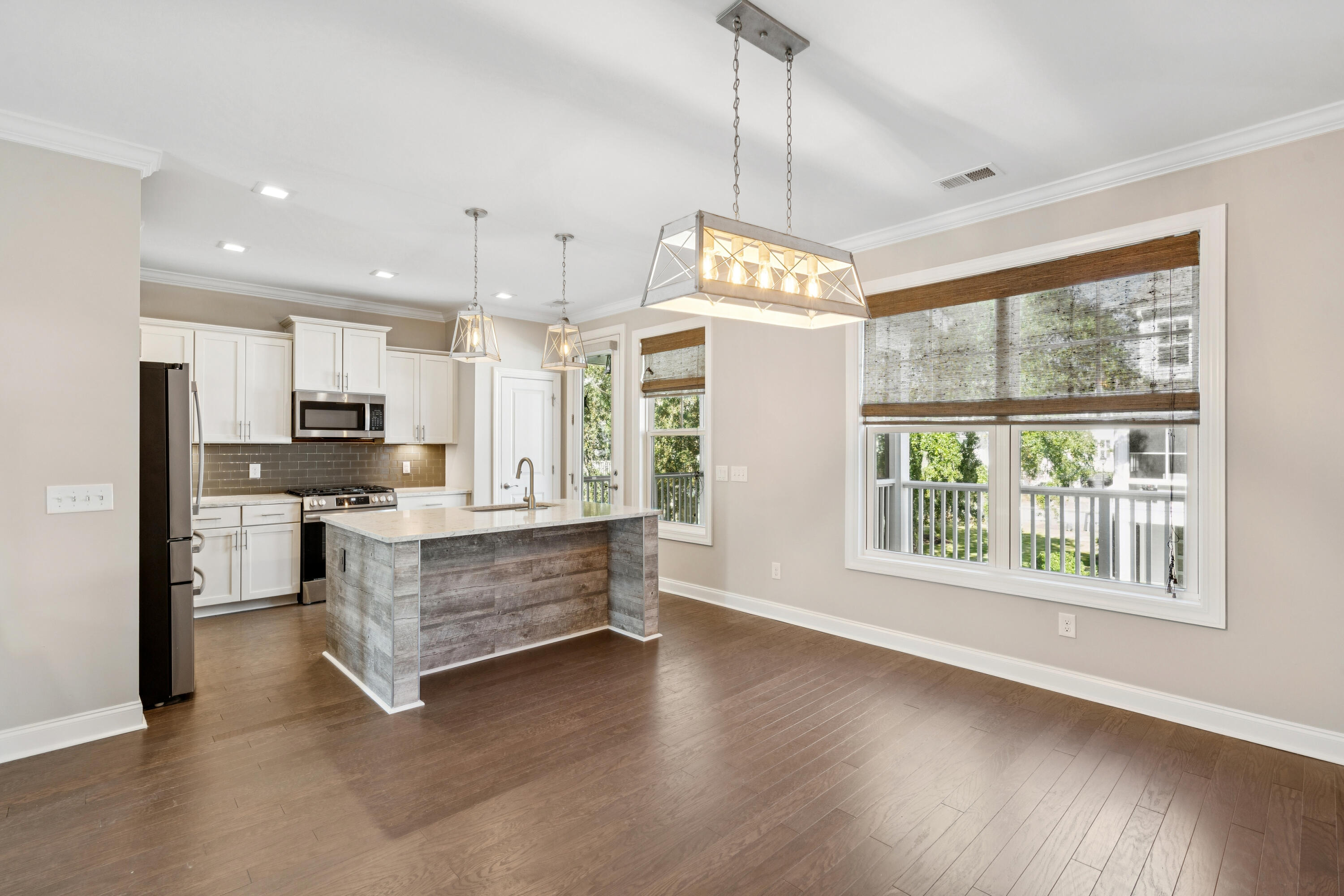 2216 Hamlin Sound Circle Mount Pleasant, SC 29466 - Photo 32 of 65 2216HamlinSoundCir-KeenEyeMarketing-032