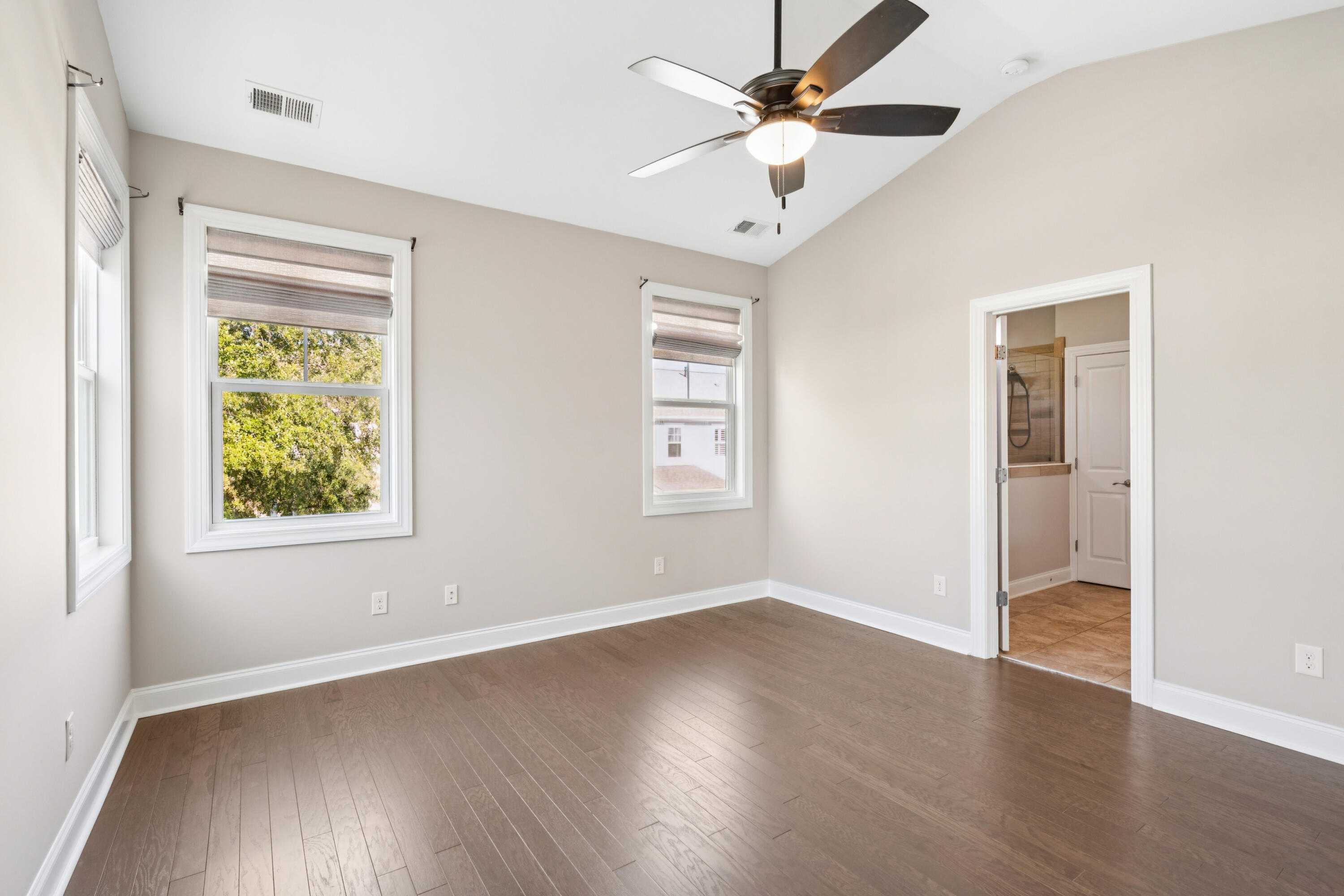 2216 Hamlin Sound Circle Mount Pleasant, SC 29466 - Photo 38 of 65 2216HamlinSoundCir-KeenEyeMarketing-037