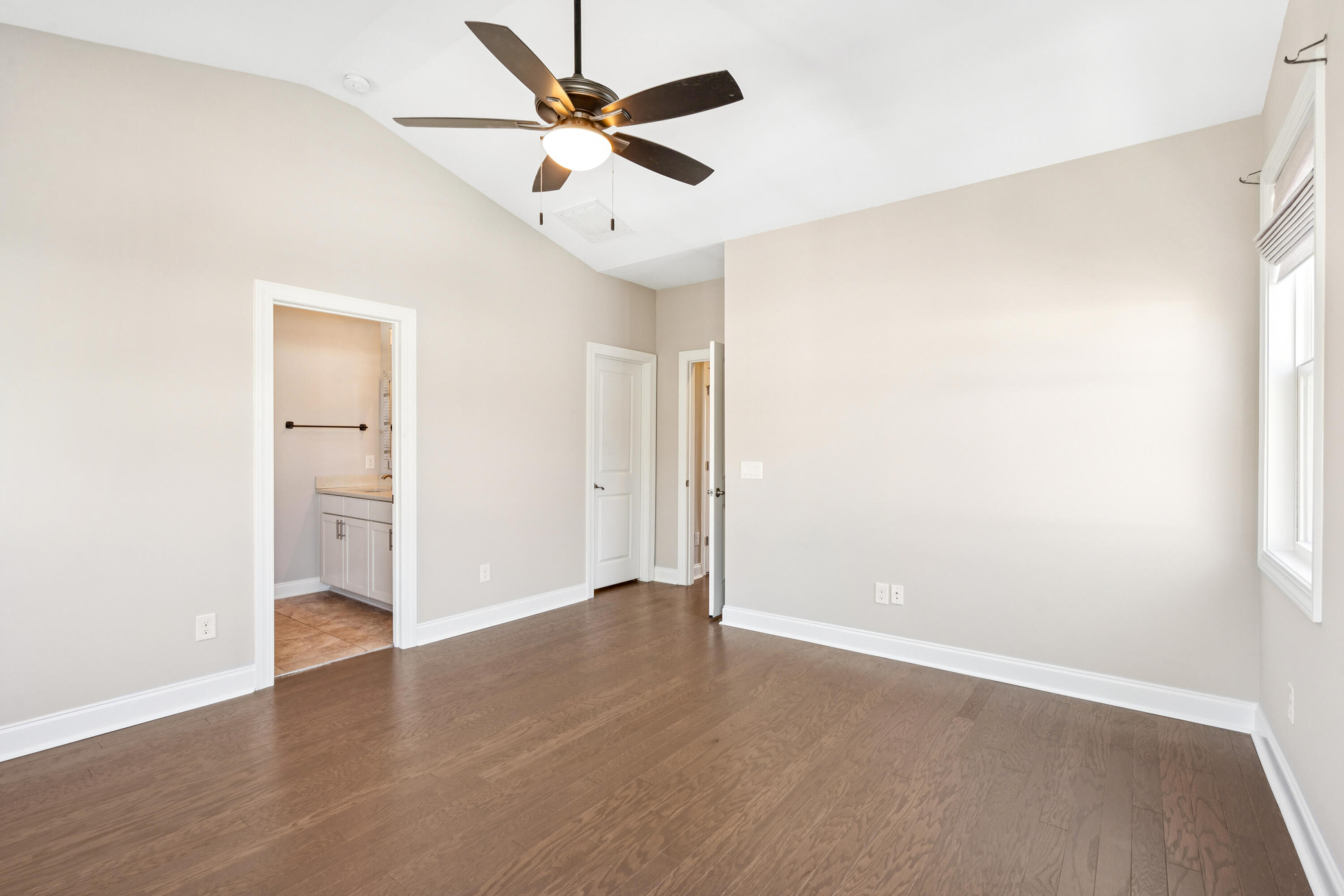 2216 Hamlin Sound Circle Mount Pleasant, SC 29466 - Photo 39 of 65 2216HamlinSoundCir-KeenEyeMarketing-038