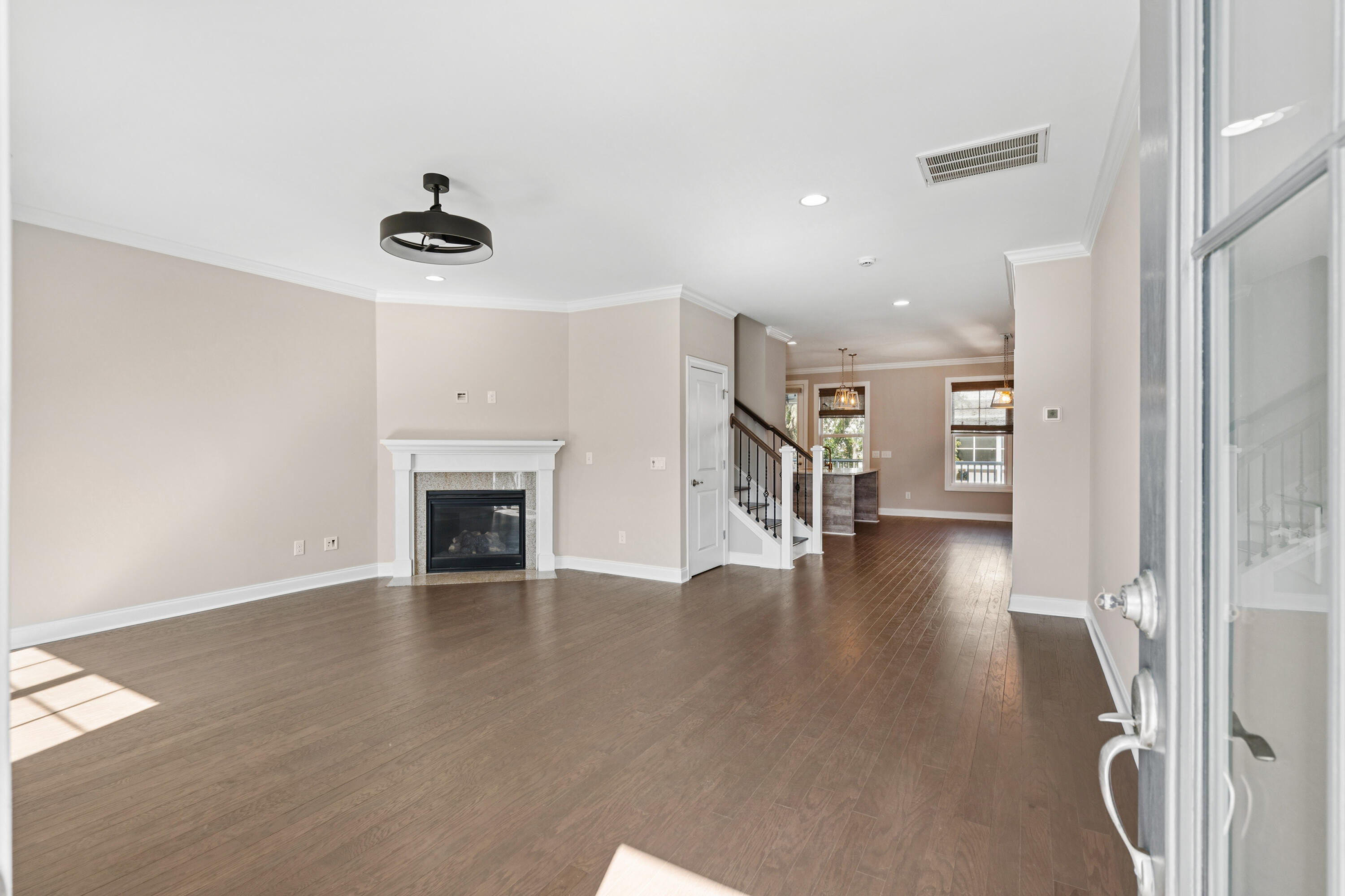2216 Hamlin Sound Circle Mount Pleasant, SC 29466 - Photo 7 of 65 2216HamlinSoundCir-KeenEyeMarketing-007