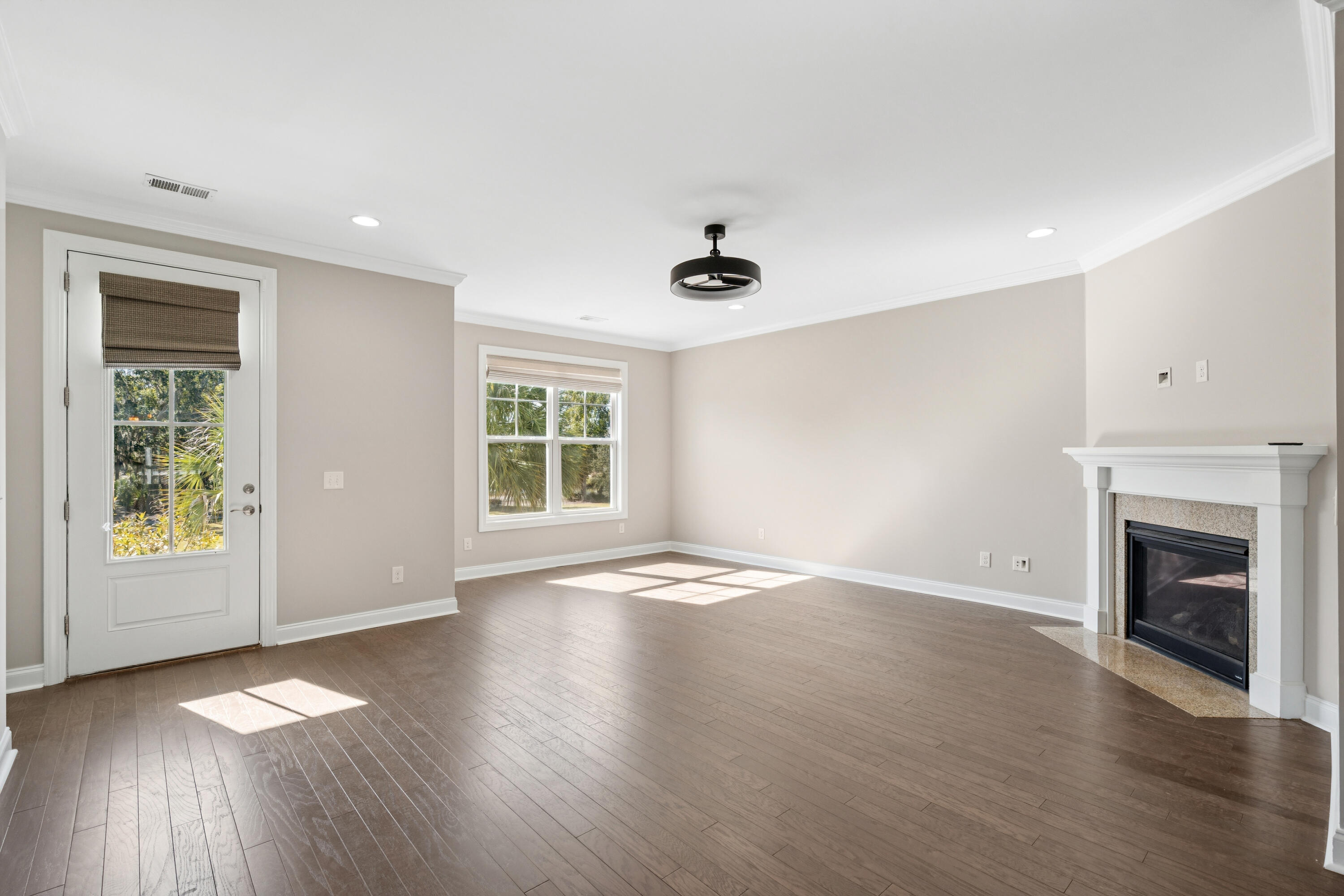 2216 Hamlin Sound Circle Mount Pleasant, SC 29466 - Photo 10 of 65 2216HamlinSoundCir-KeenEyeMarketing-010