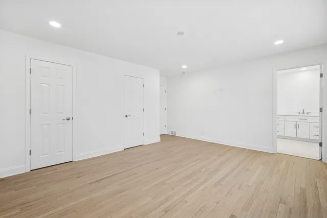 $1,099,000 | 4018 Yorkshire Lane, Northbrook, IL 60062