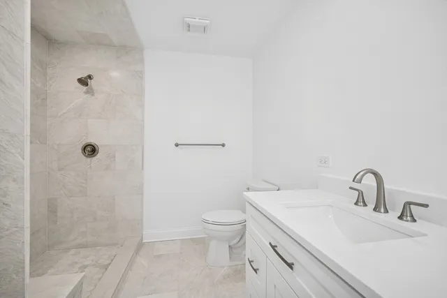 $1,099,000 | 4018 Yorkshire Lane, Northbrook, IL 60062