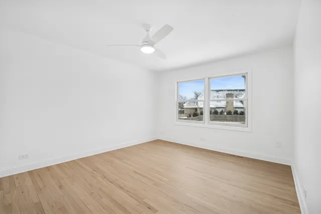 $1,099,000 | 4018 Yorkshire Lane, Northbrook, IL 60062