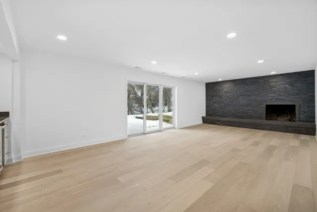 $1,099,000 | 4018 Yorkshire Lane, Northbrook, IL 60062