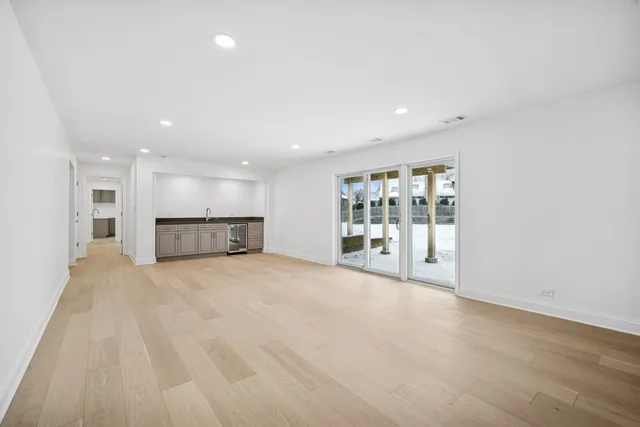 $1,099,000 | 4018 Yorkshire Lane, Northbrook, IL 60062