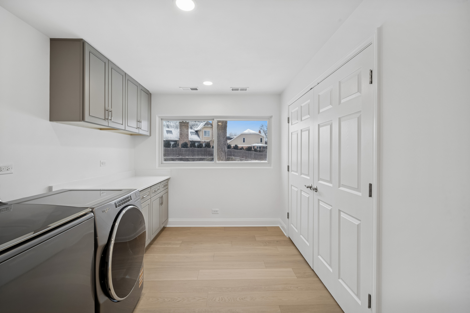 4018 Yorkshire Lane Northbrook, IL 60062 - Photo 27 of 42