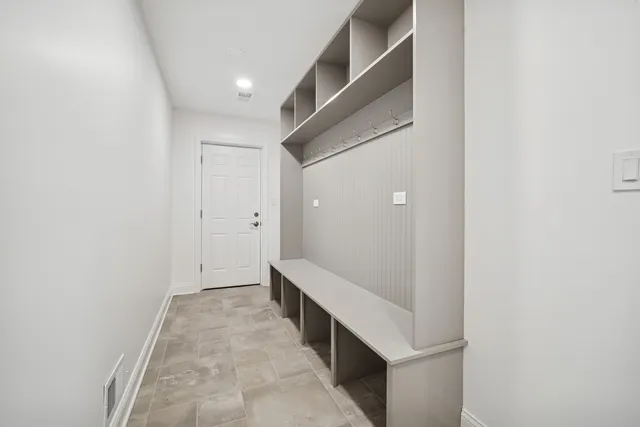 $1,099,000 | 4018 Yorkshire Lane, Northbrook, IL 60062