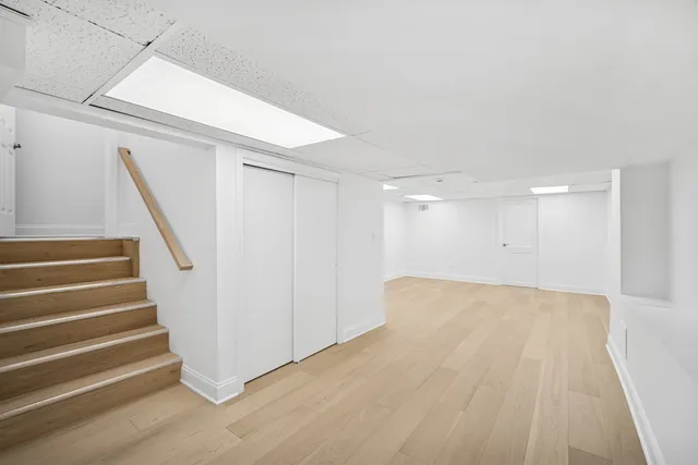 $1,099,000 | 4018 Yorkshire Lane, Northbrook, IL 60062