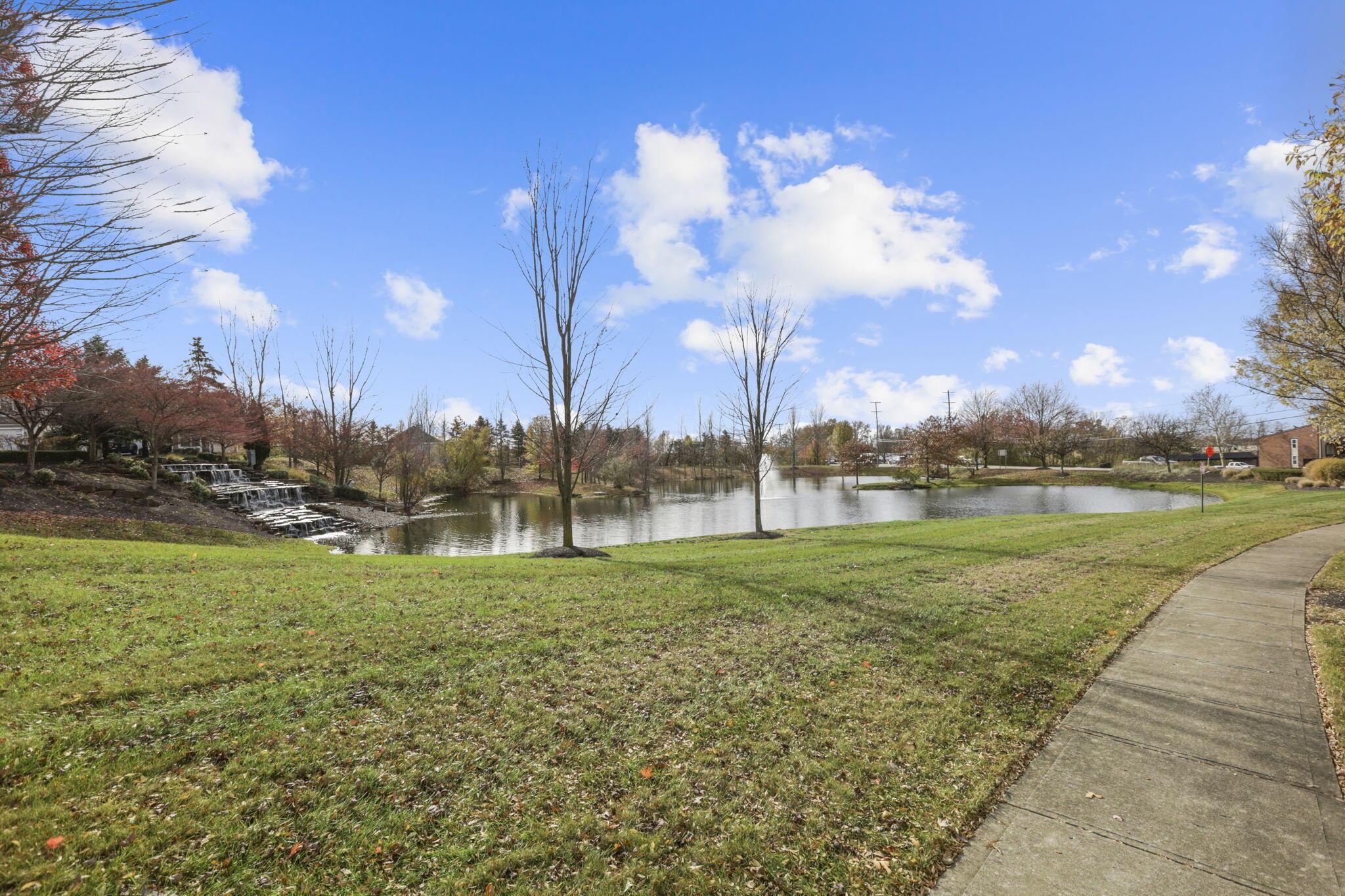 6313 Chetti Drive Columbus, OH 43213 - Photo 68 of 88 Walkpath / Ponds