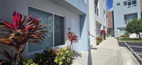 $2,900 | 2535 Northeast 193rd Street, Unit 3104, Miami, FL 33180