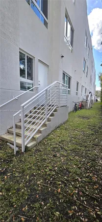 $2,900 | 2535 Northeast 193rd Street, Unit 3104, Miami, FL 33180