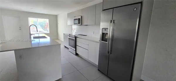 $2,900 | 2535 Northeast 193rd Street, Unit 3104, Miami, FL 33180