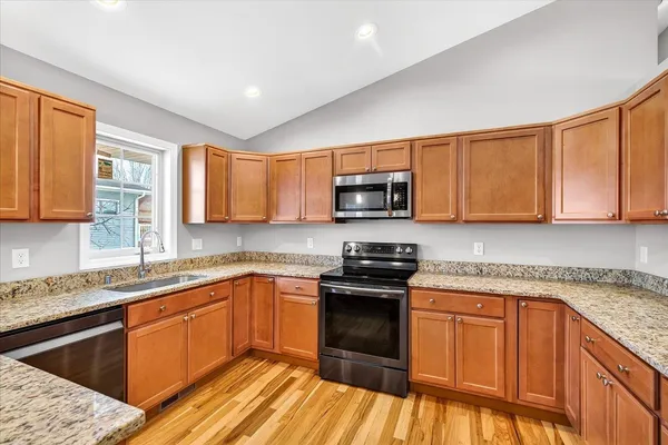 $574,900 | 901 South Blue Mounds Street, Mount Horeb, WI 53572