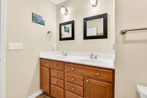 $574,900 | 901 South Blue Mounds Street, Mount Horeb, WI 53572