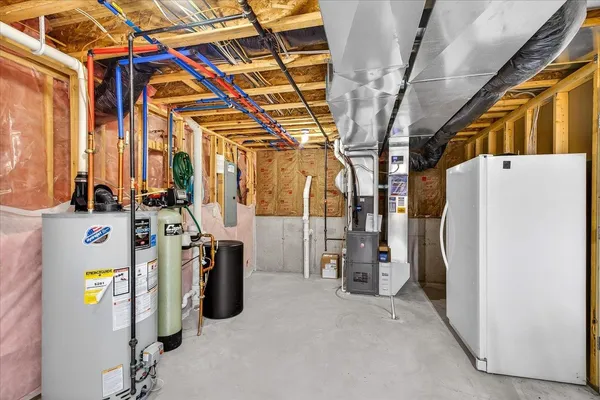 $565,000 | 901 South Blue Mounds Street, Mount Horeb, WI 53572